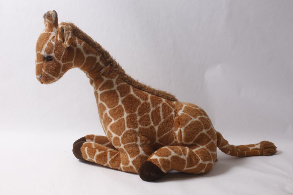 The Scarborough Collection JC Penney Large Plush Giraffe ~ 260914-WH 1358